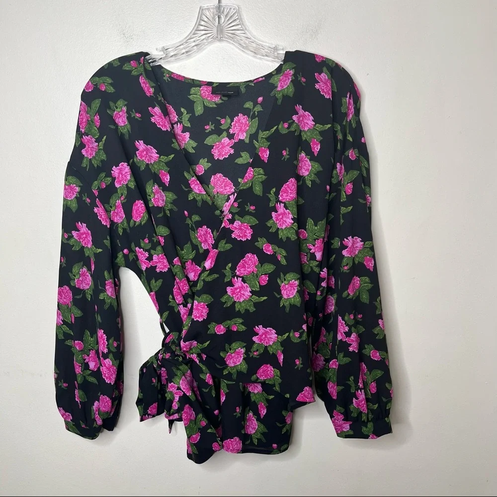 WHO WHAT WEAR Floral Black and Pink Rose Wrap Blouse
